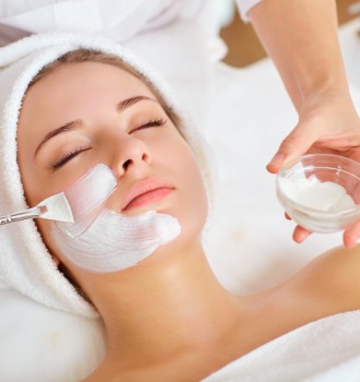 Woman,In,Mask,On,Face,In,Spa,Beauty,Salon